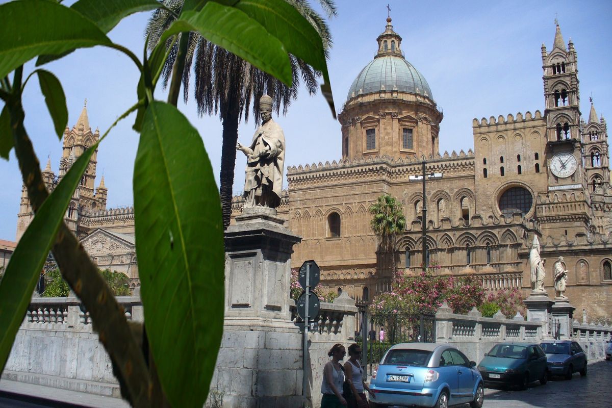 Widok na Katedrę w Palermo
